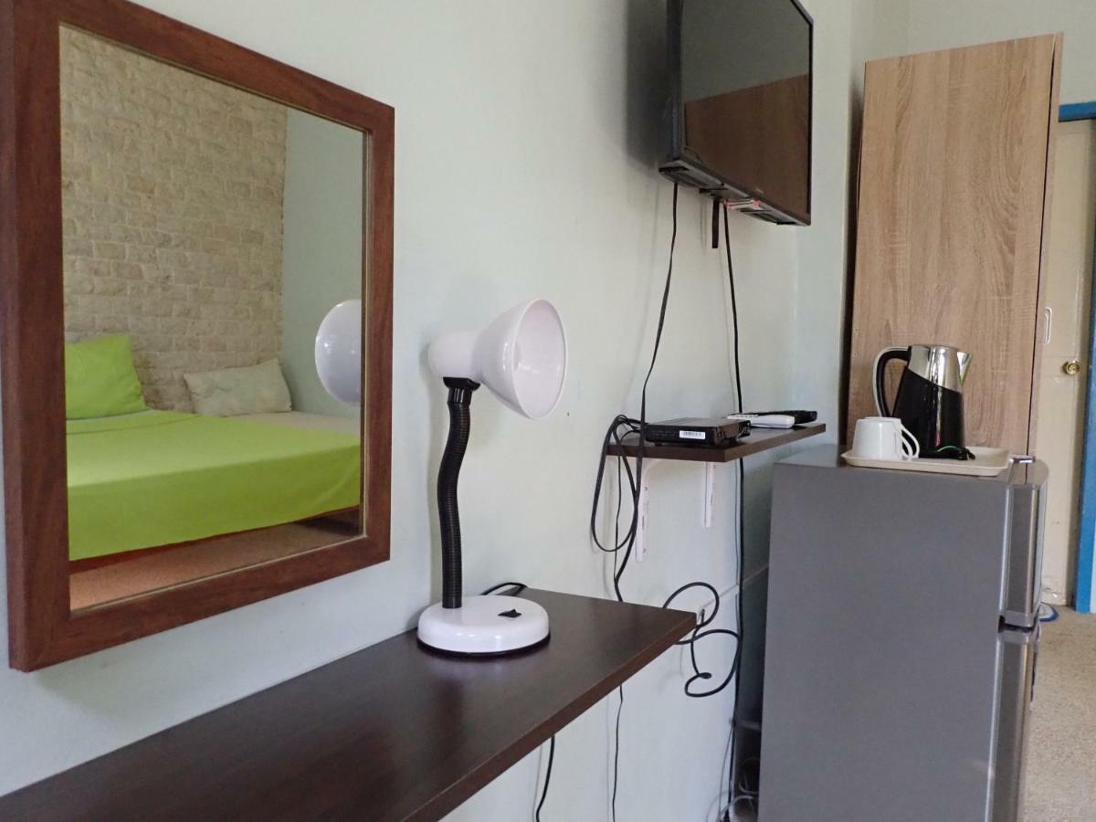 Nost Cottages Lapu-Lapu City Exterior foto