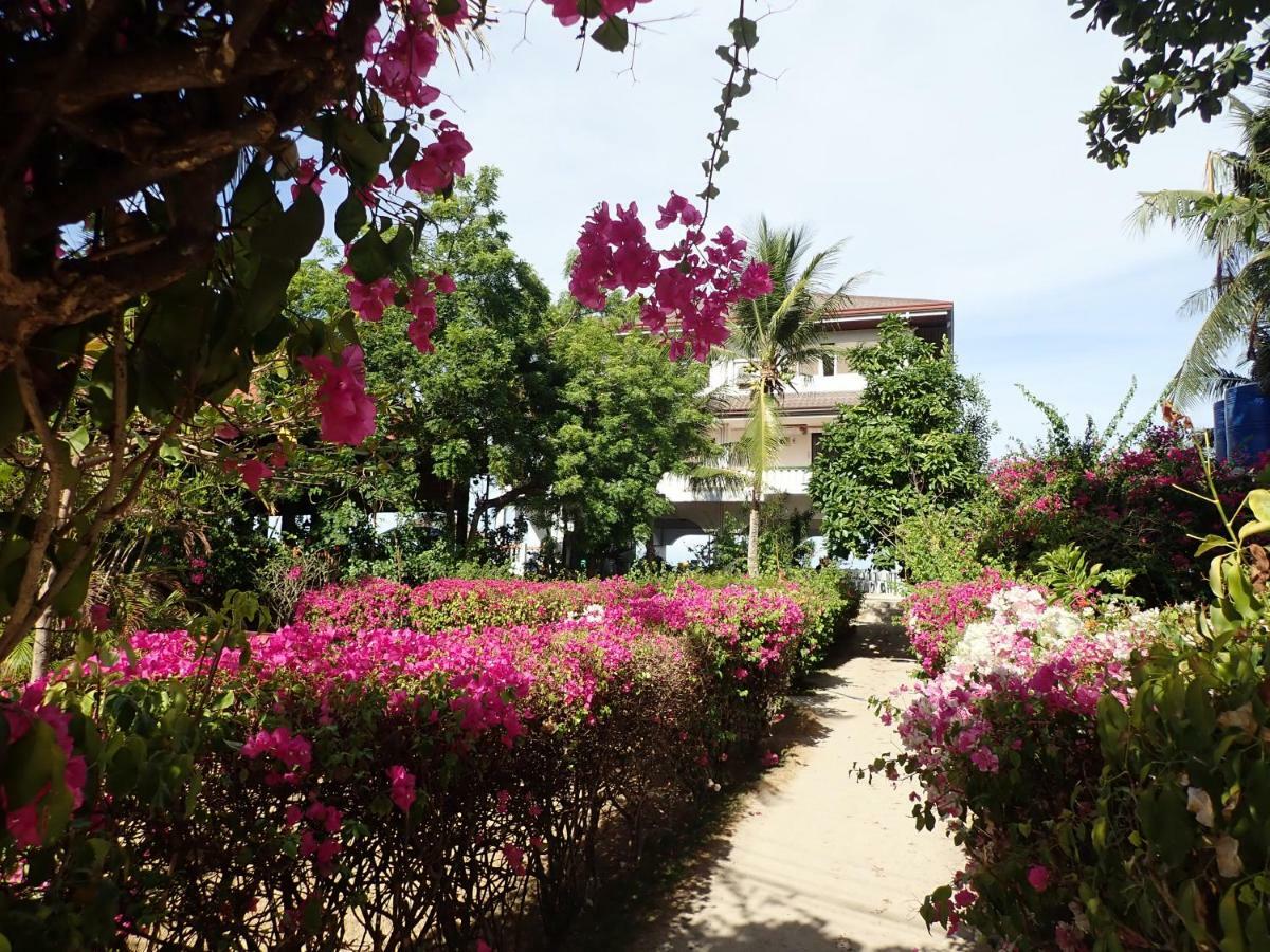 Nost Cottages Lapu-Lapu City Exterior foto